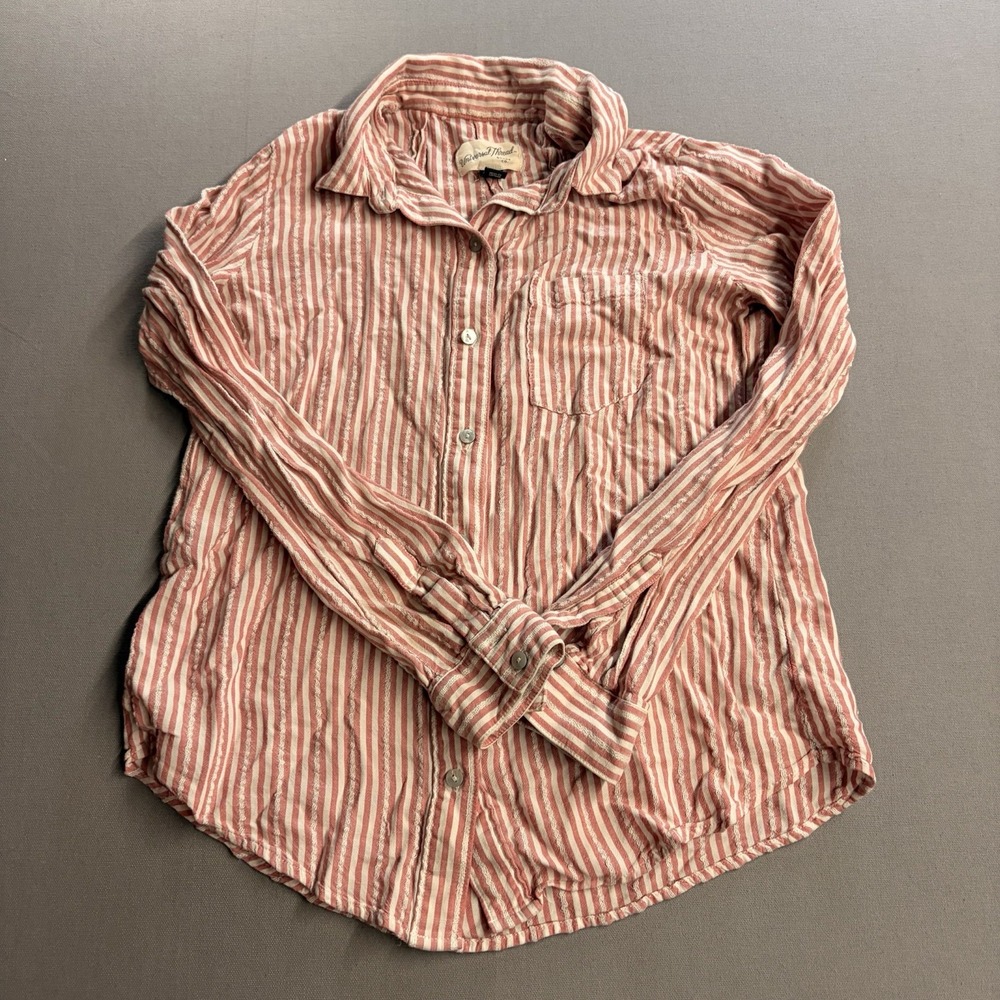 Universal Thread Red White Striped Button Down Shirt Womens XS Long Sleeve